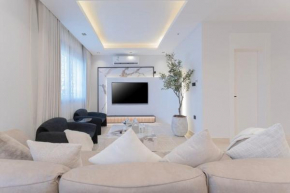 Luxury AlMalqa Apartment